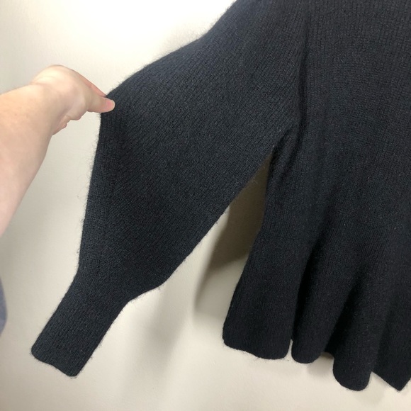H&M Cozy Black Balloon Sleeve Peplum Alpaca Blend Sweater Washable Wool Medium - Picture 2 of 7
